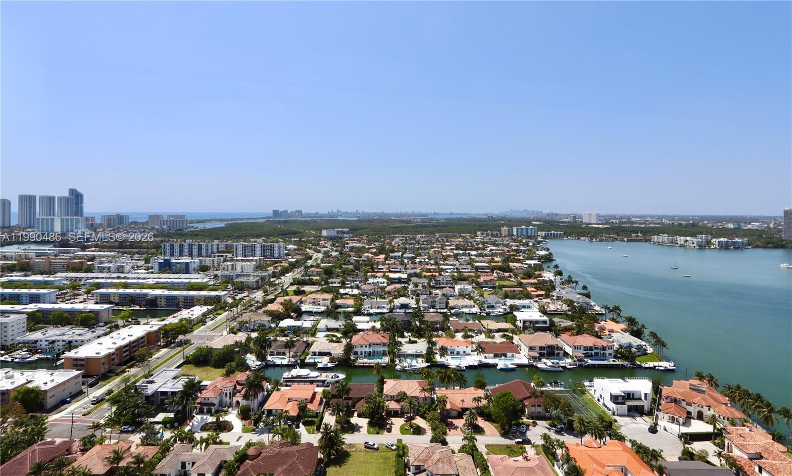 1000 Island Blvd, Aventura FL 33160 — 29