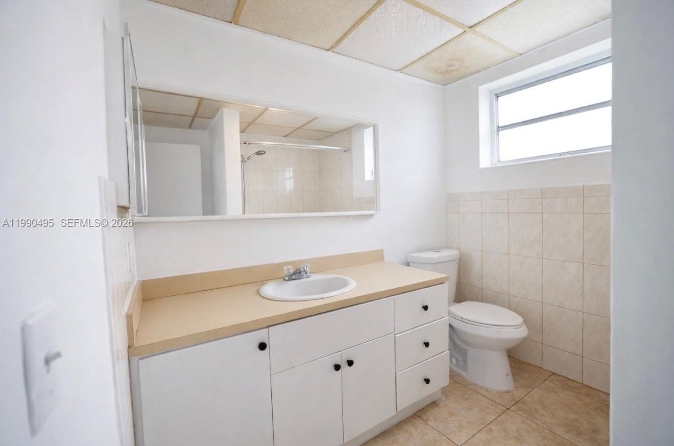 12275 NE 19th Ave # 4, North Miami FL 33181 — 5