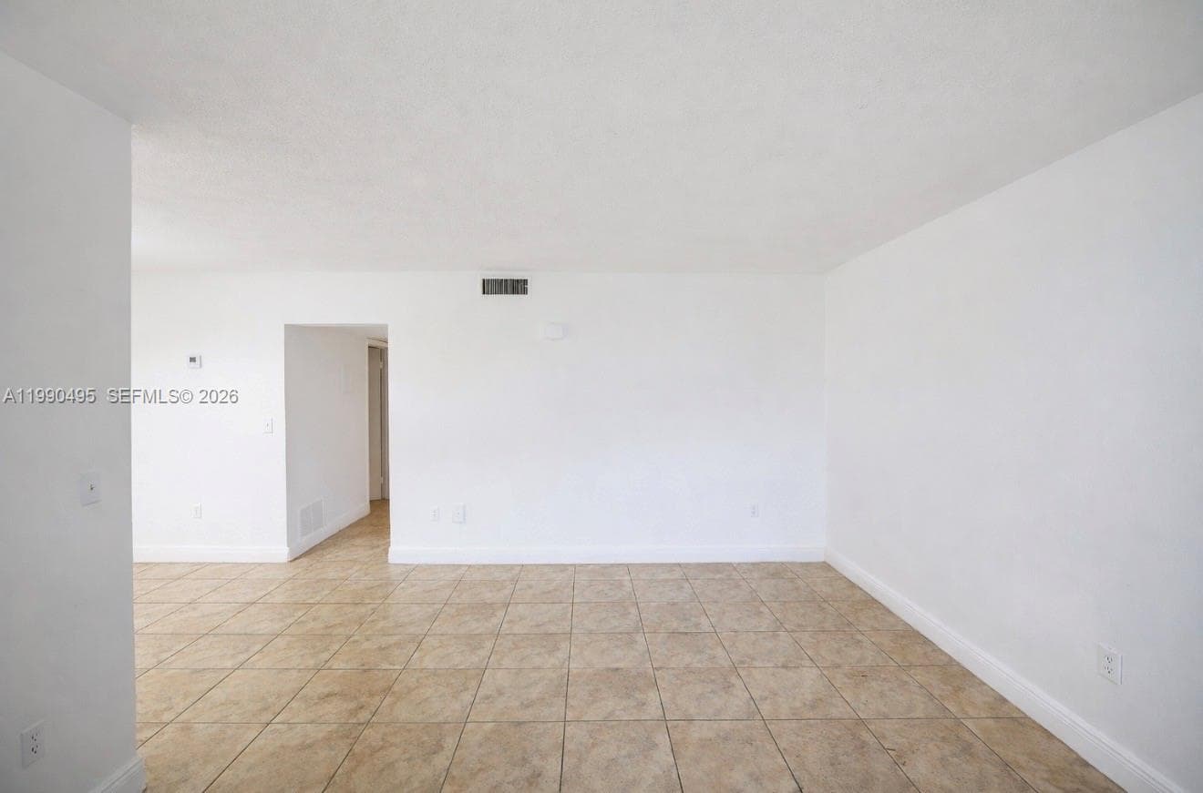 12275 NE 19th Ave # 4, North Miami FL 33181 — 9