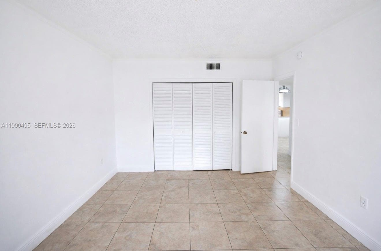 12275 NE 19th Ave # 4, North Miami FL 33181 — 4