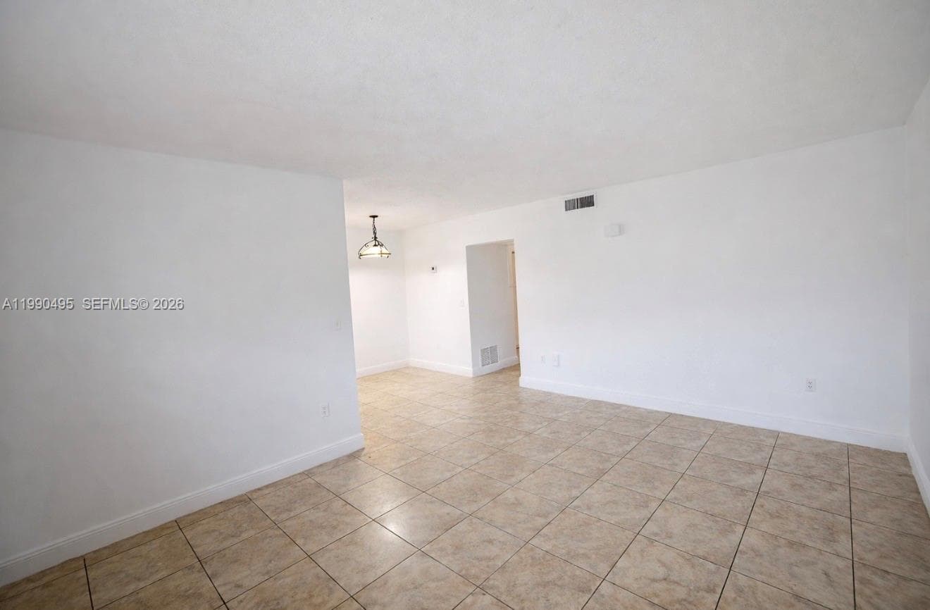 12275 NE 19th Ave # 4, North Miami FL 33181 — 8