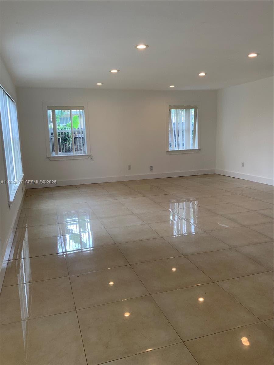 1970 NW 192nd Ter, Miami Gardens FL 33056 — 3