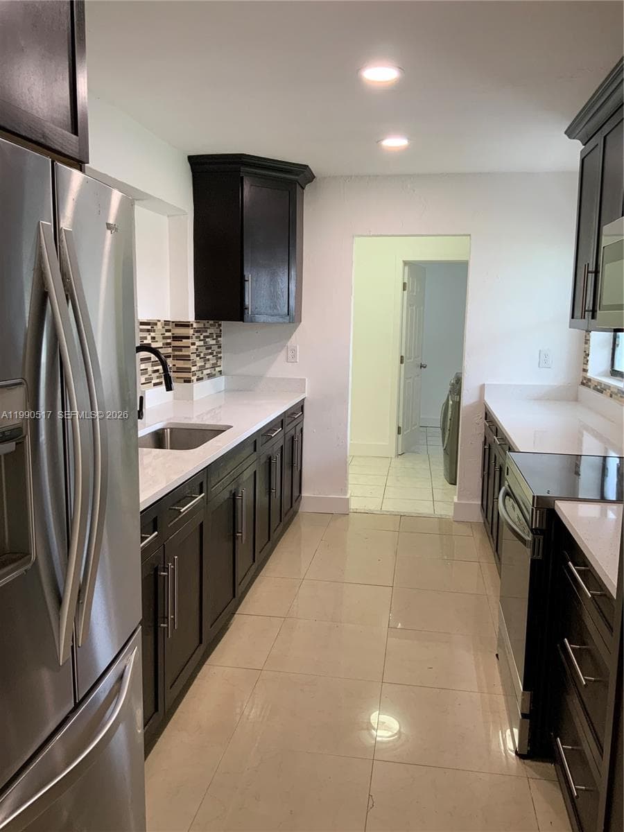 1970 NW 192nd Ter, Miami Gardens FL 33056 — 5