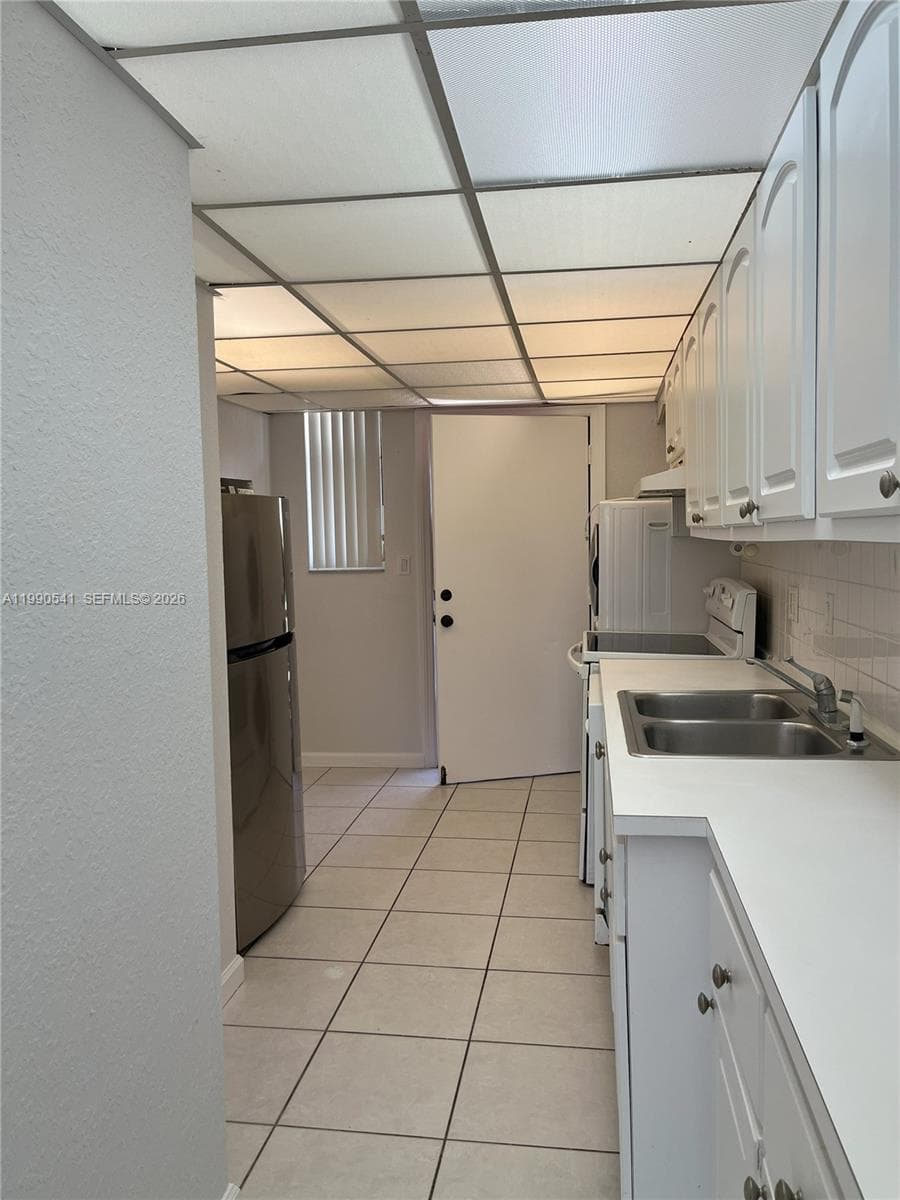 3660 NE 166th St # 305, North Miami Beach FL 33160 — 7