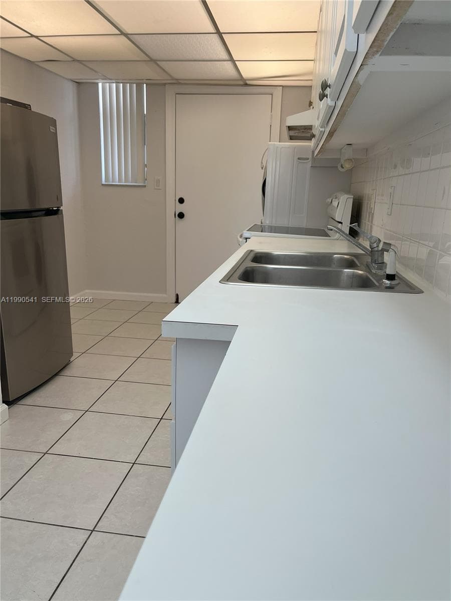 3660 NE 166th St # 305, North Miami Beach FL 33160 — 14