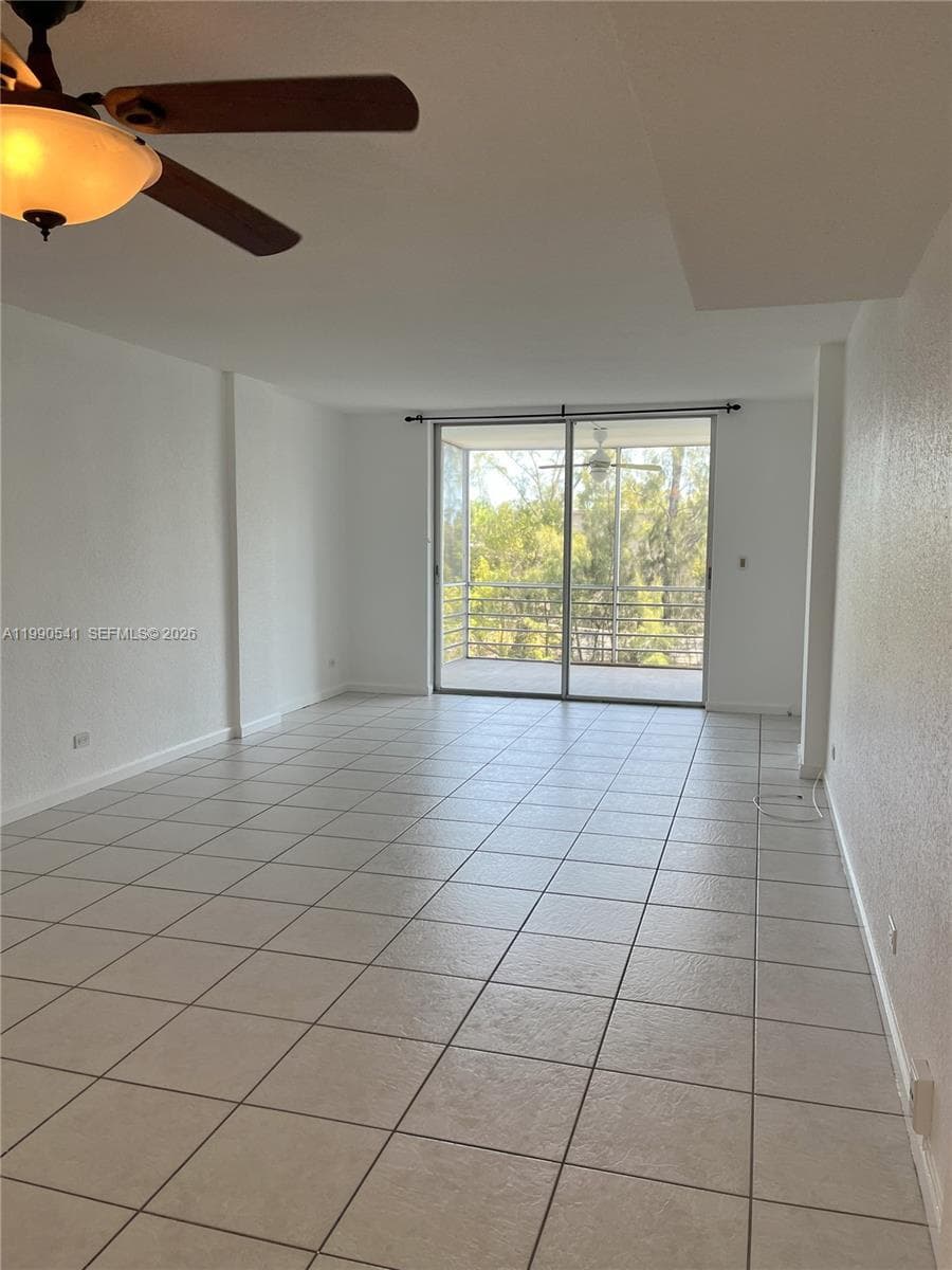 3660 NE 166th St # 305, North Miami Beach FL 33160 — 15