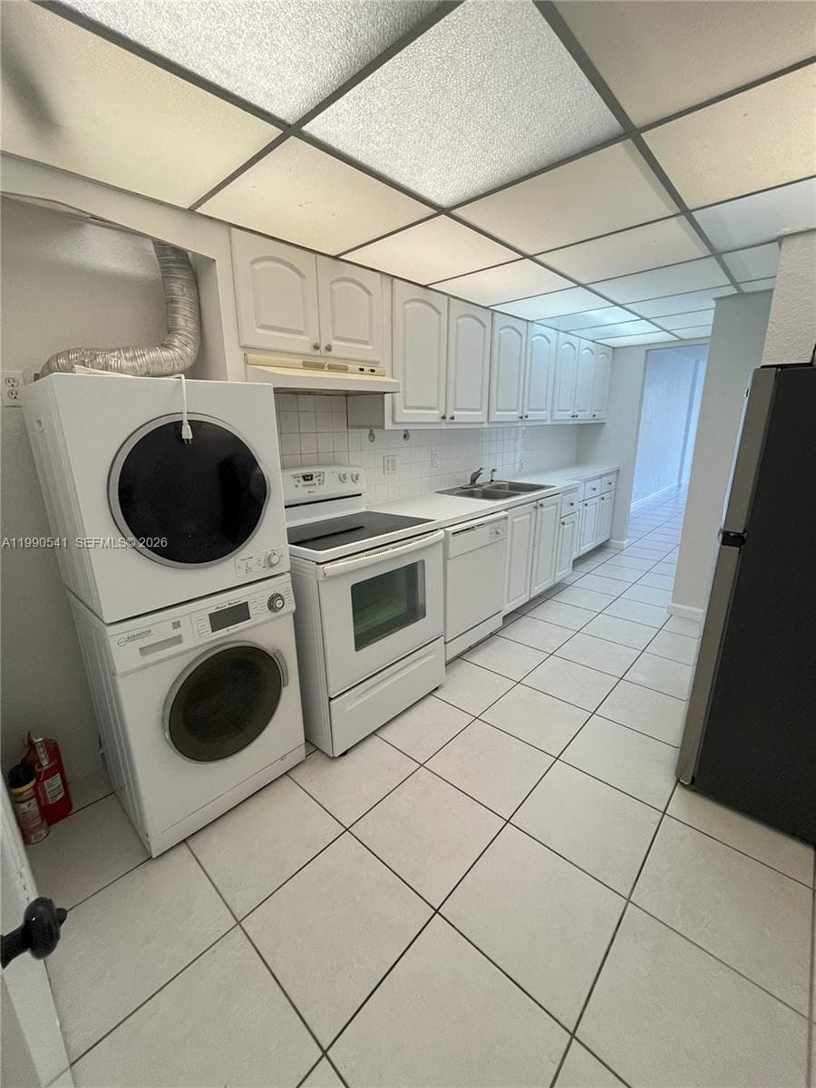 3660 NE 166th St # 305, North Miami Beach FL 33160 — 8