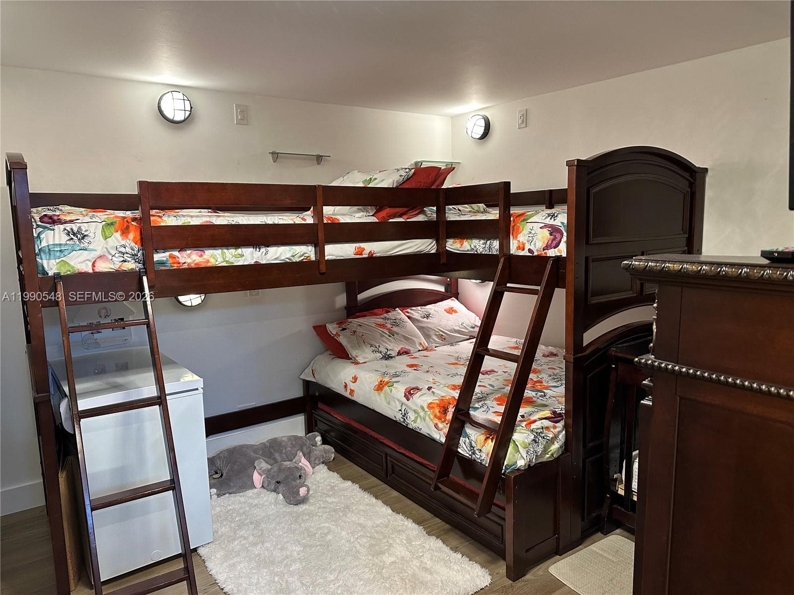 6039 Collins Ave # 1431, Miami Beach FL 33140 — 6