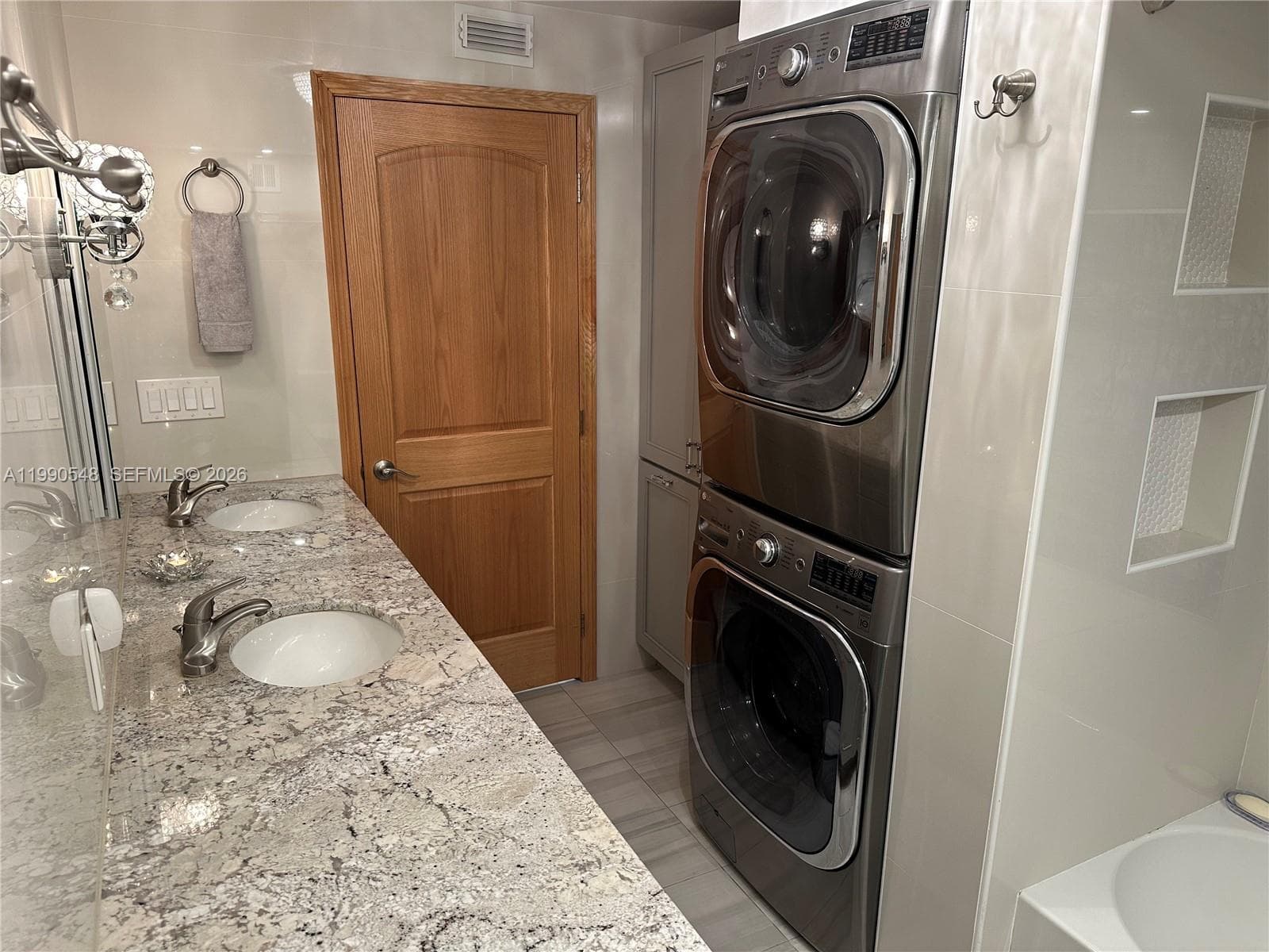 6039 Collins Ave # 1431, Miami Beach FL 33140 — 10