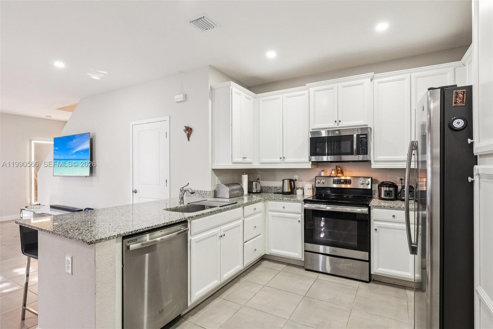 10828 SW 235 St, Miami FL 33032 — 12