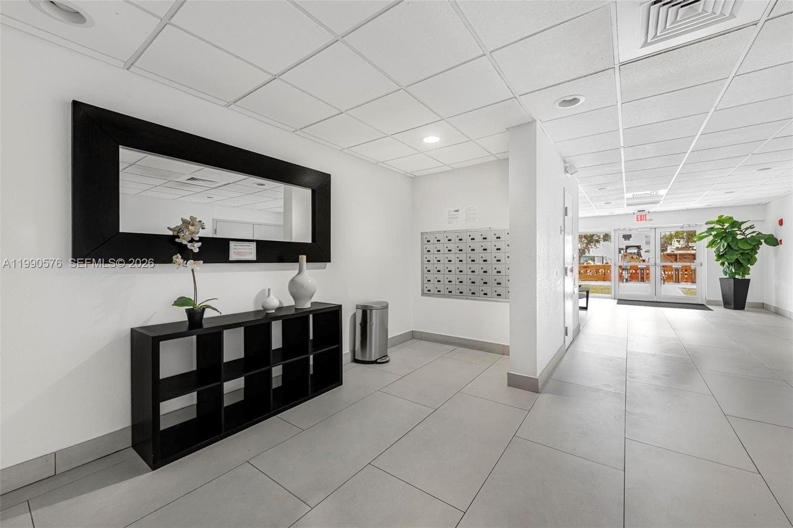 1665 Bay Rd # 221, Miami Beach FL 33139 — 28