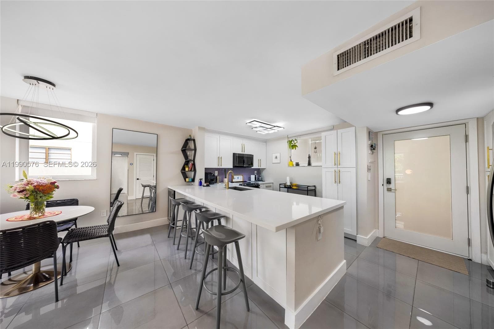 1665 Bay Rd # 221, Miami Beach FL 33139 — 10