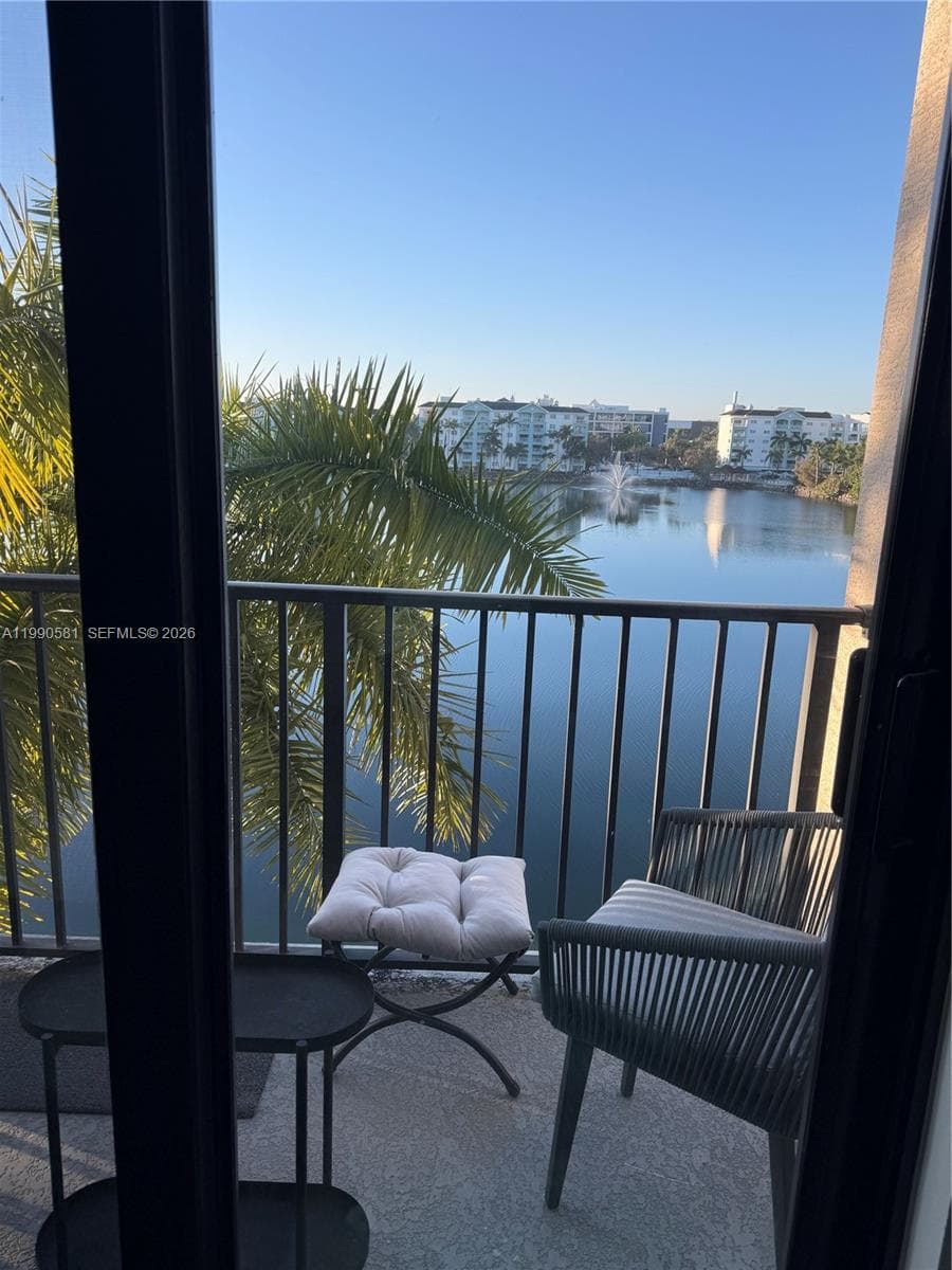 Urbana, Miami, FL — 4