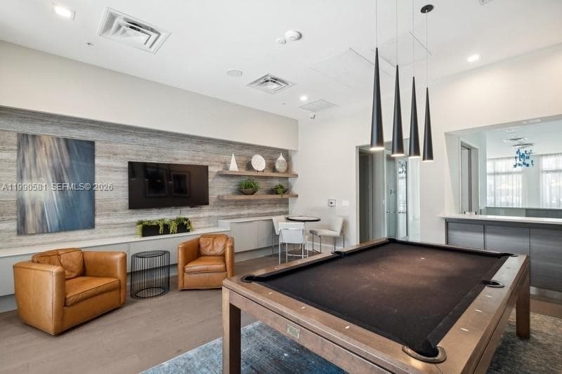 Urbana, Miami, FL — 21