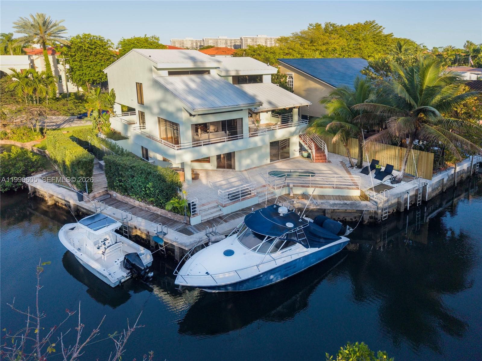 3520 Rockerman Rd, Miami FL 33133 — 66