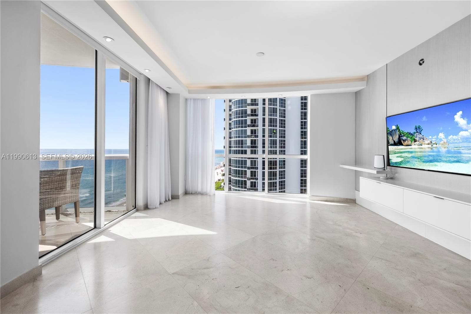18201 Collins ave # 1209, Sunny Isles Beach FL 33160 — 19