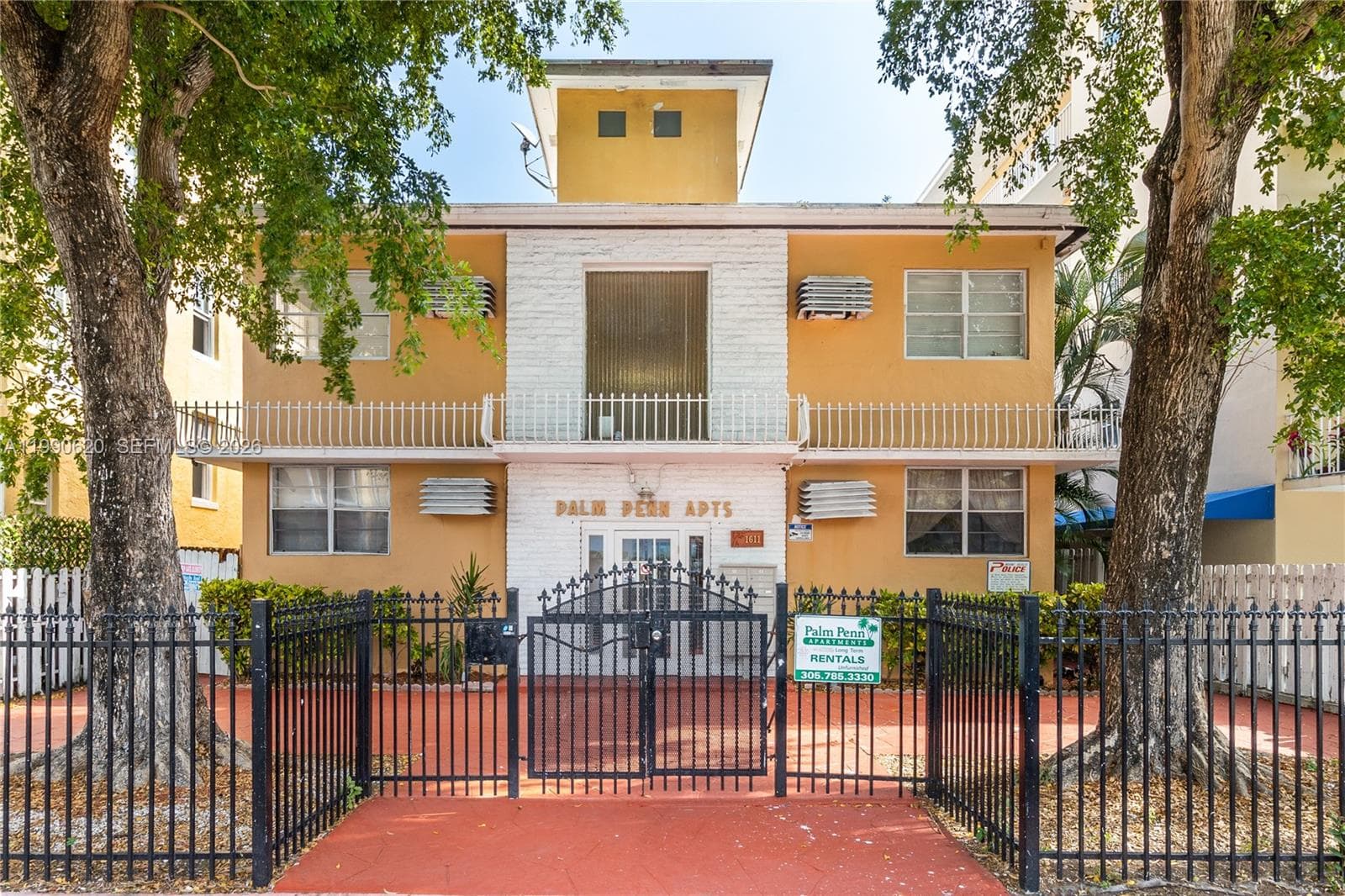 1611 Pennsylvania Ave # 4, Miami Beach FL 33139 — 2