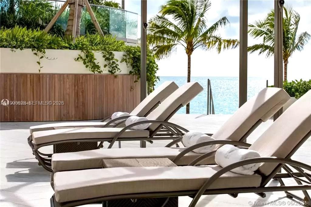 18975 Collins Ave # 5103, Sunny Isles Beach FL 33160 — 42