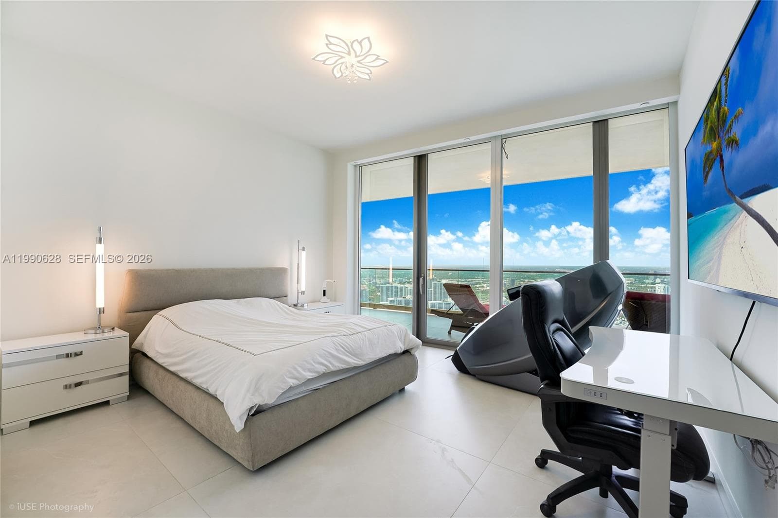18975 Collins Ave # 5103, Sunny Isles Beach FL 33160 — 16