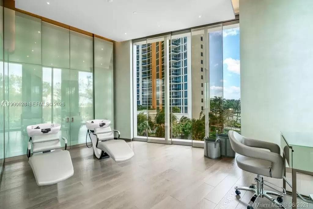 18975 Collins Ave # 5103, Sunny Isles Beach FL 33160 — 54