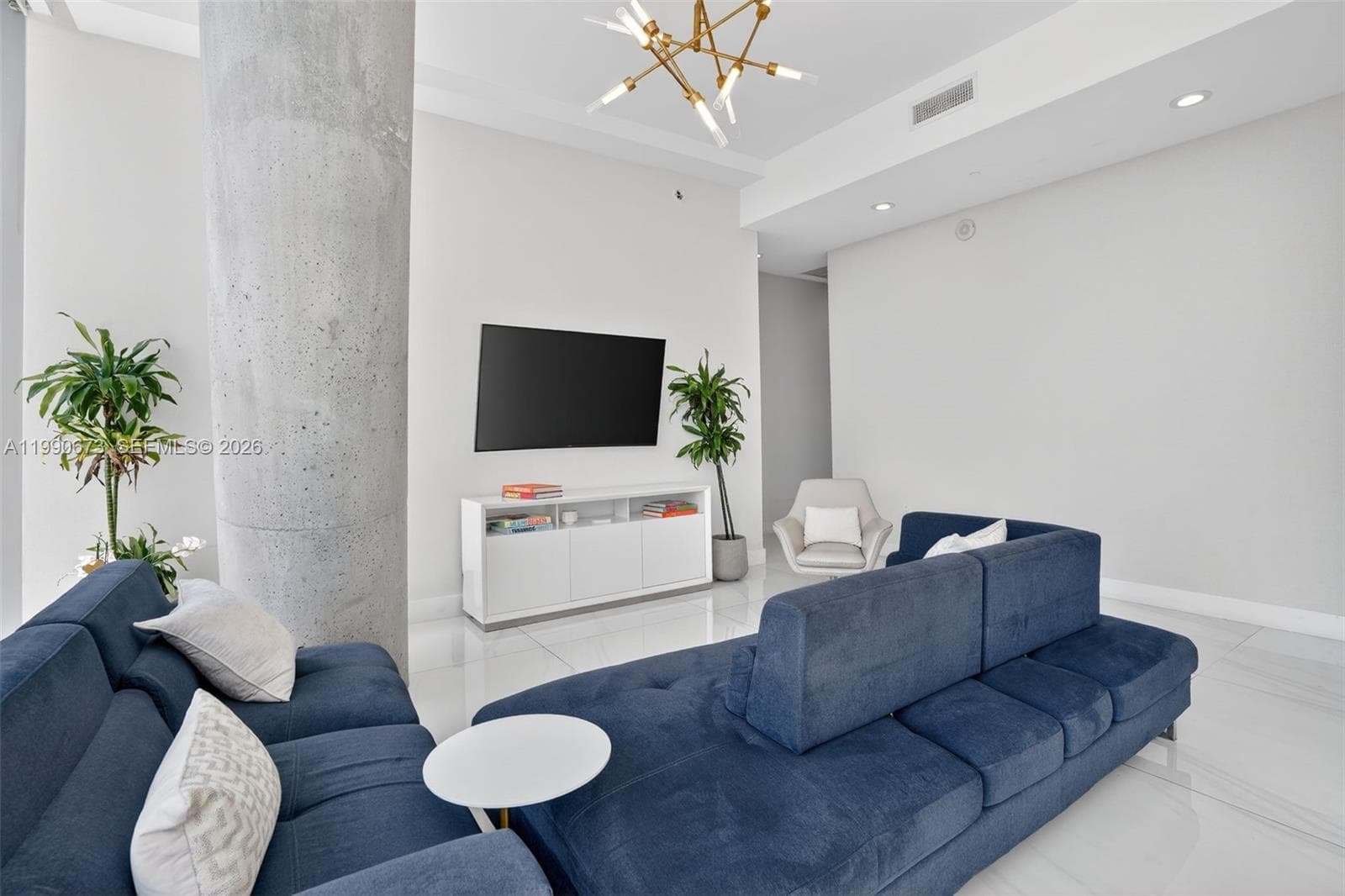 2675 S Bayshore Dr # 402S, Miami FL 33133 — 18