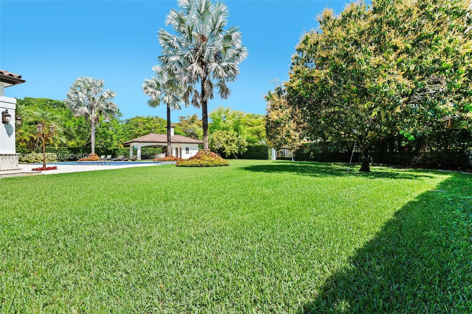 7701 Old Cutler Rd, Coral Gables FL 33143 — 67