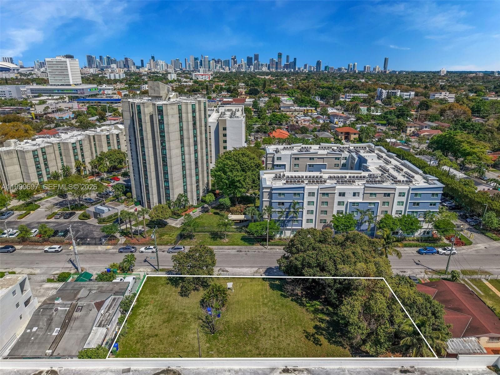 1000 SW 30th Ave, Miami FL 33135 — 16
