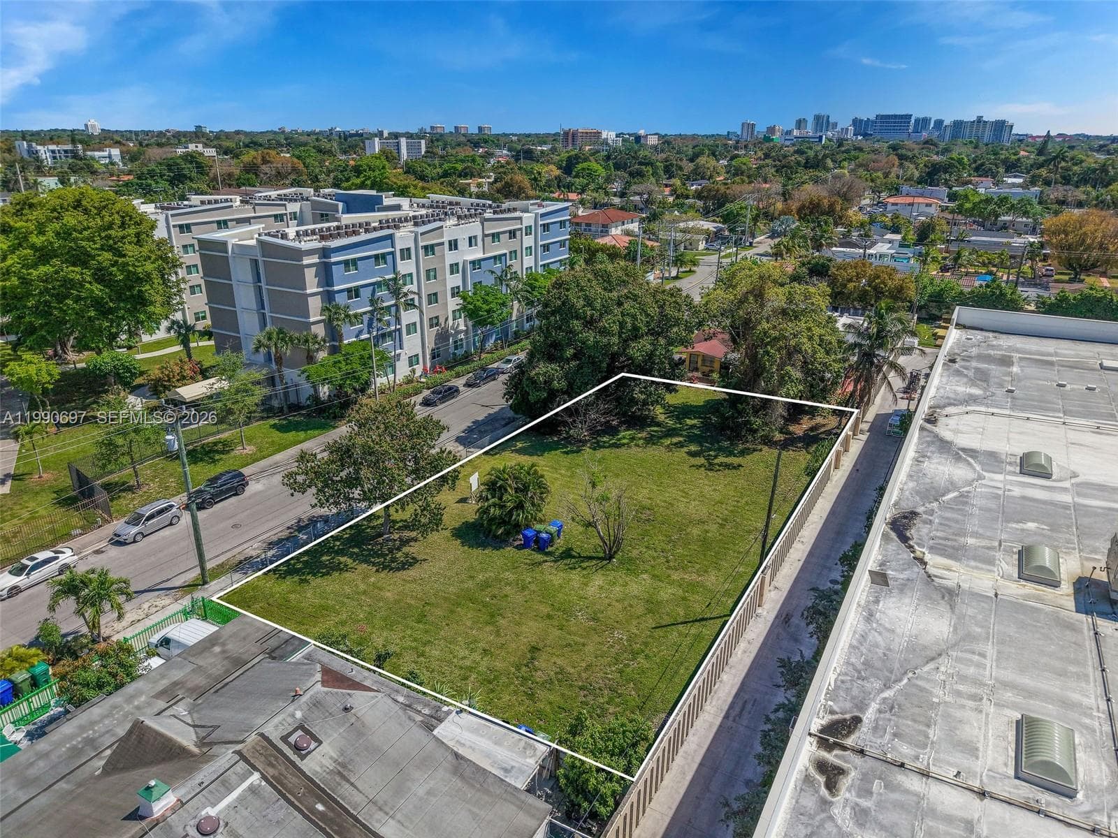 1000 SW 30th Ave, Miami FL 33135 — 12