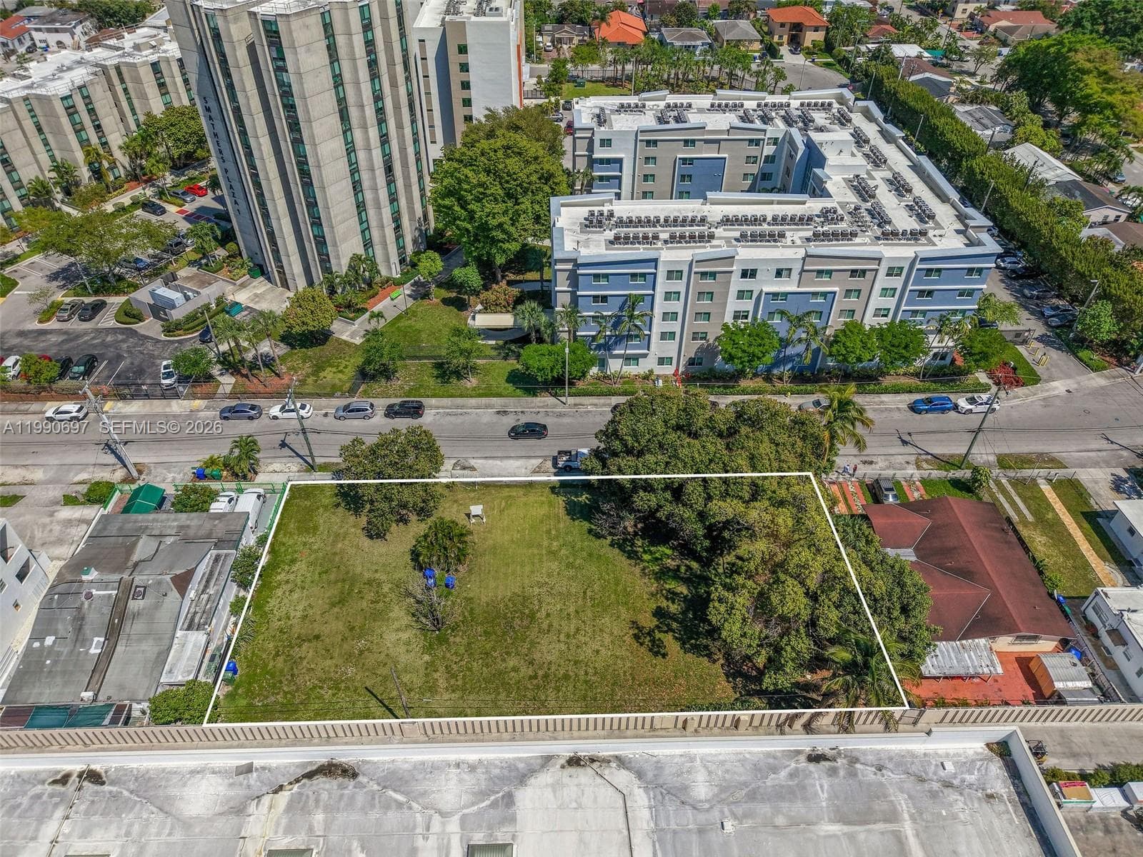 1000 SW 30th Ave, Miami FL 33135 — 5