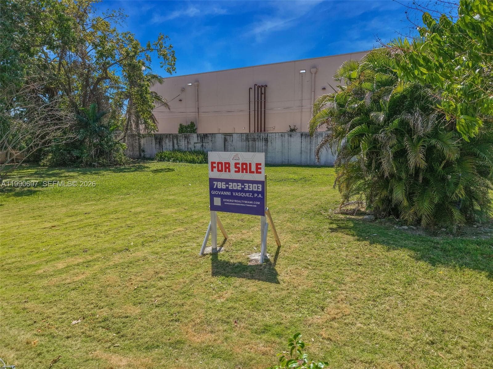 1000 SW 30th Ave, Miami FL 33135 — 20