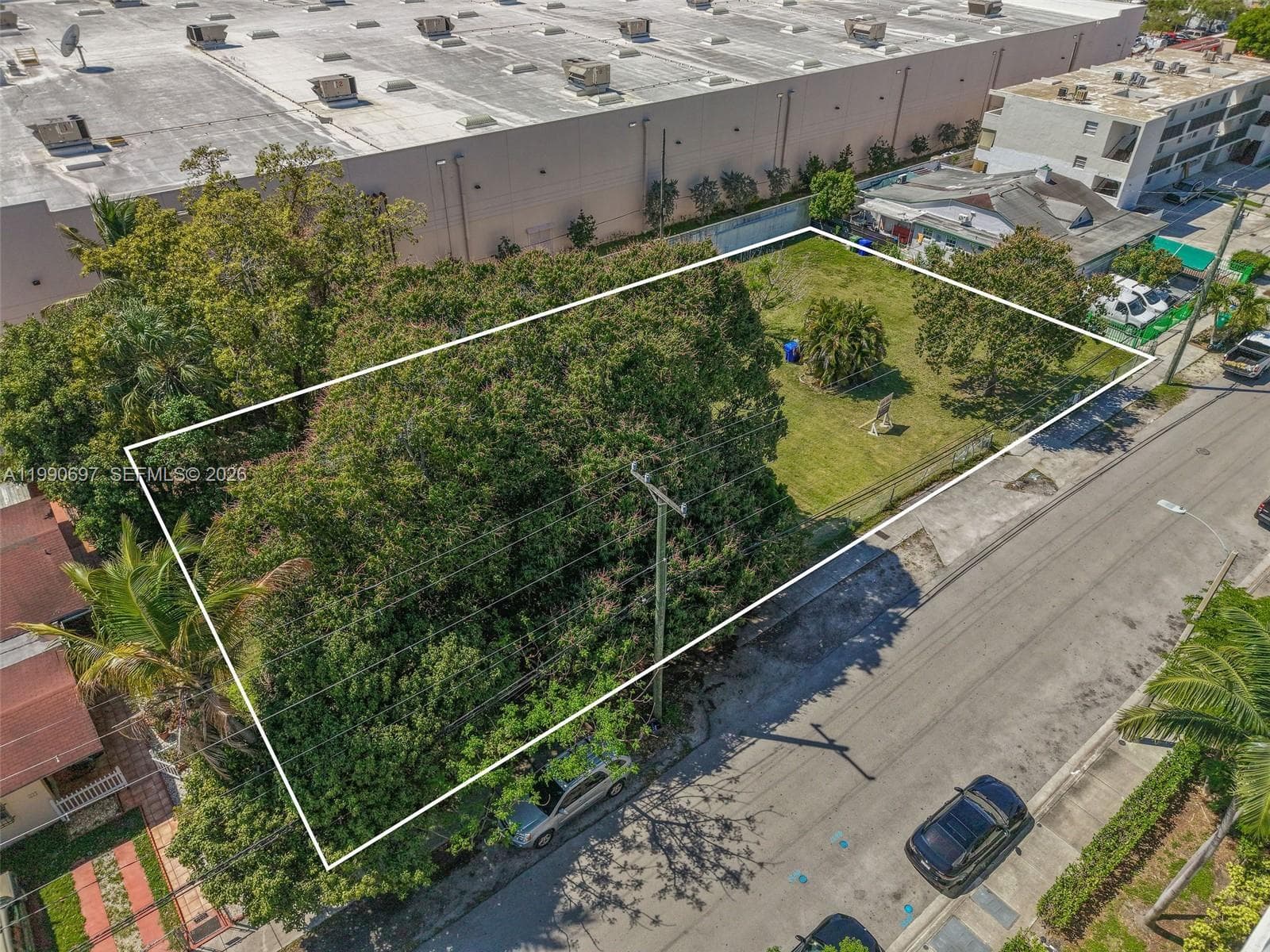 1000 SW 30th Ave, Miami FL 33135 — 18