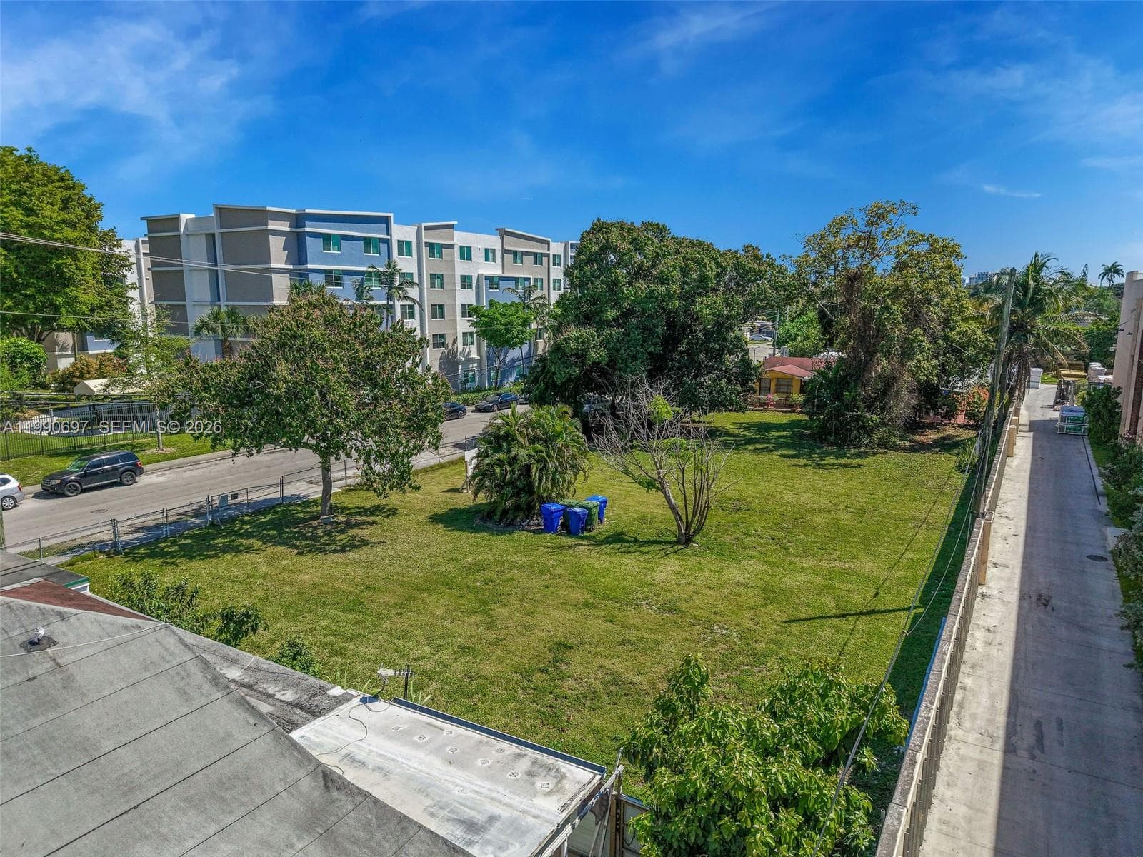 1000 SW 30th Ave, Miami FL 33135 — 11