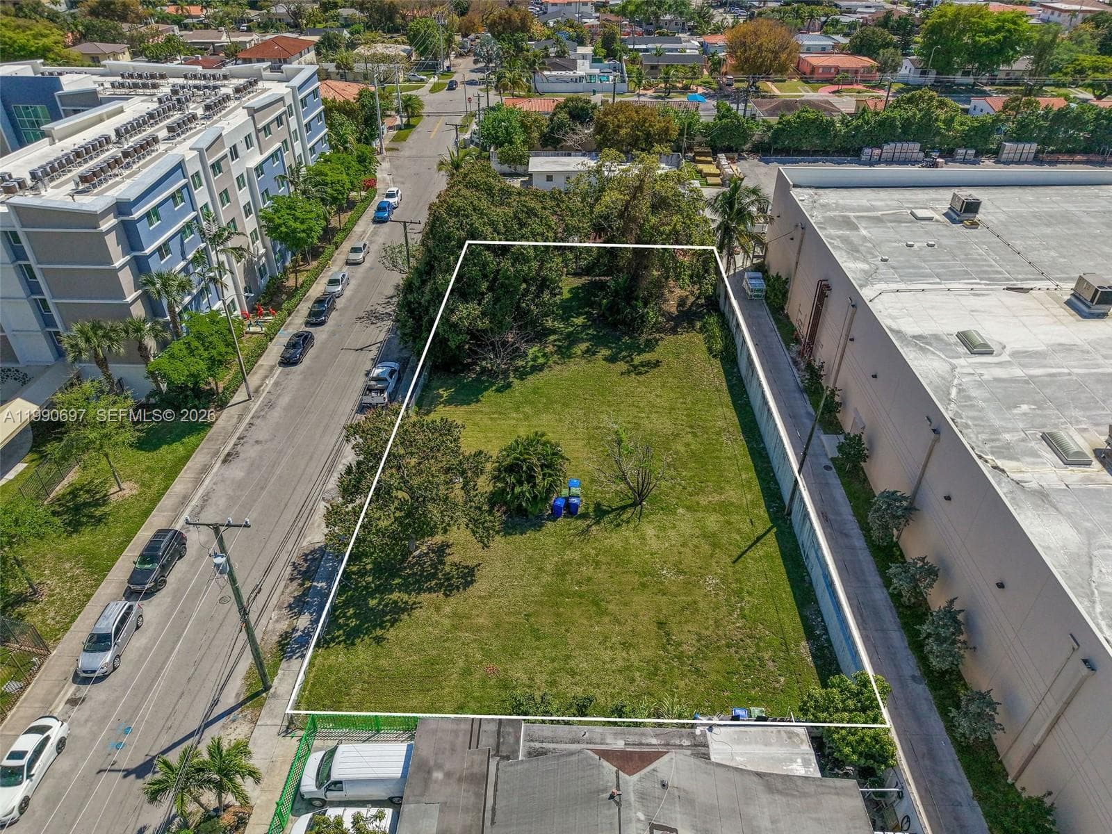 1000 SW 30th Ave, Miami FL 33135 — 4