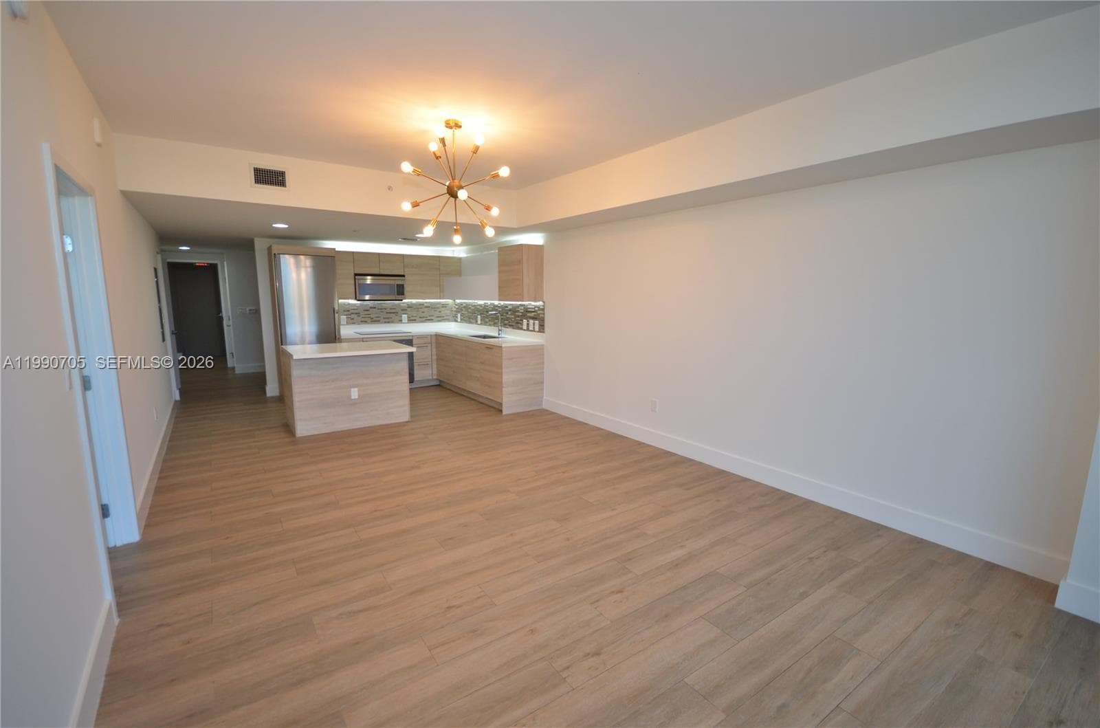 16385 Biscayne Blvd # 518, North Miami Beach FL 33160 — 23