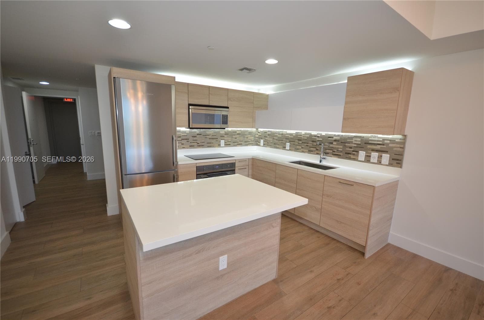 16385 Biscayne Blvd # 518, North Miami Beach FL 33160 — 22