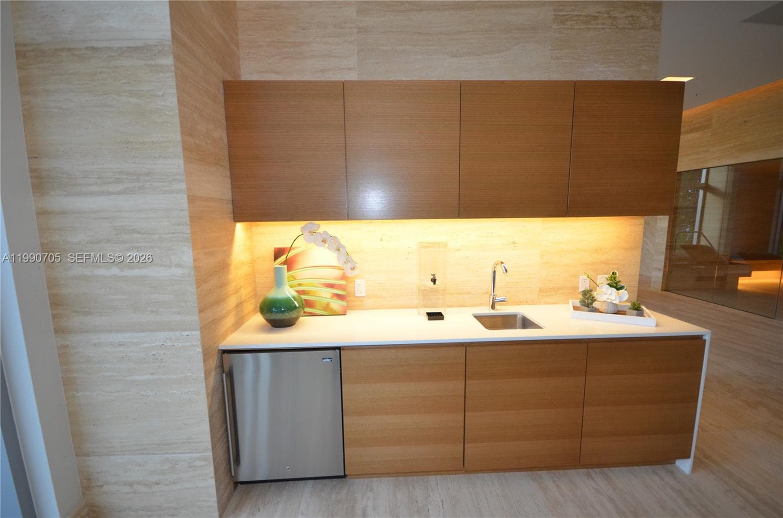 16385 Biscayne Blvd # 518, North Miami Beach FL 33160 — 7
