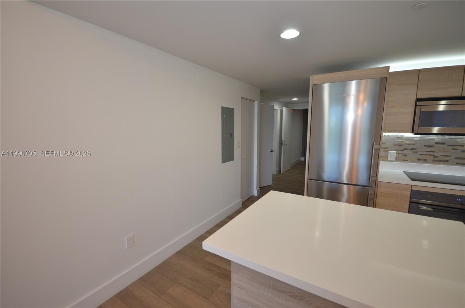 16385 Biscayne Blvd # 518, North Miami Beach FL 33160 — 33