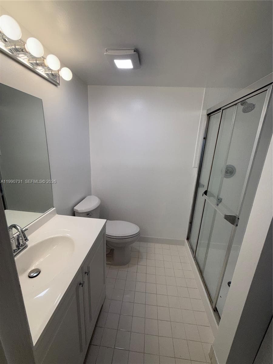 860 NE 207th Ter # 106, Miami FL 33179 — 17