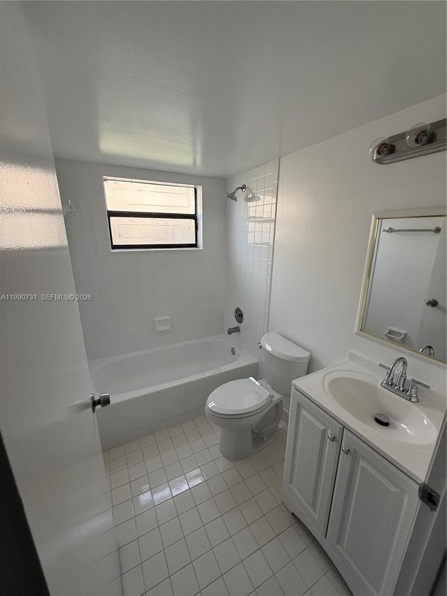 860 NE 207th Ter # 106, Miami FL 33179 — 12