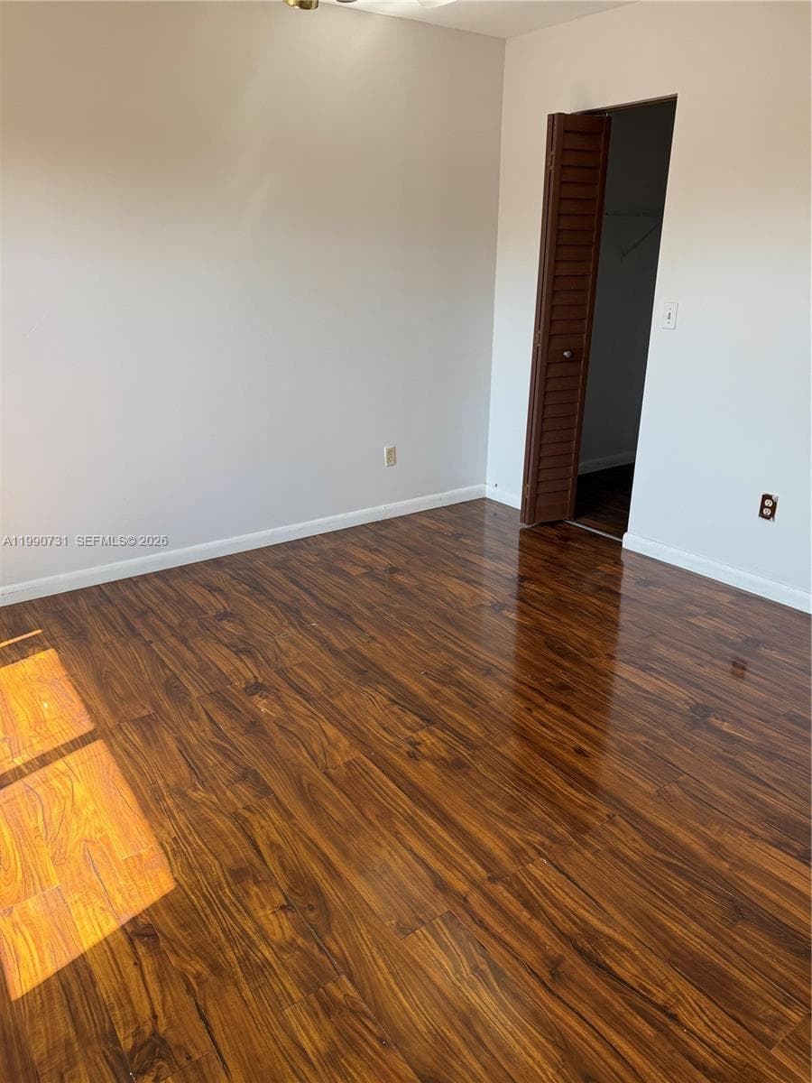 860 NE 207th Ter # 106, Miami FL 33179 — 11
