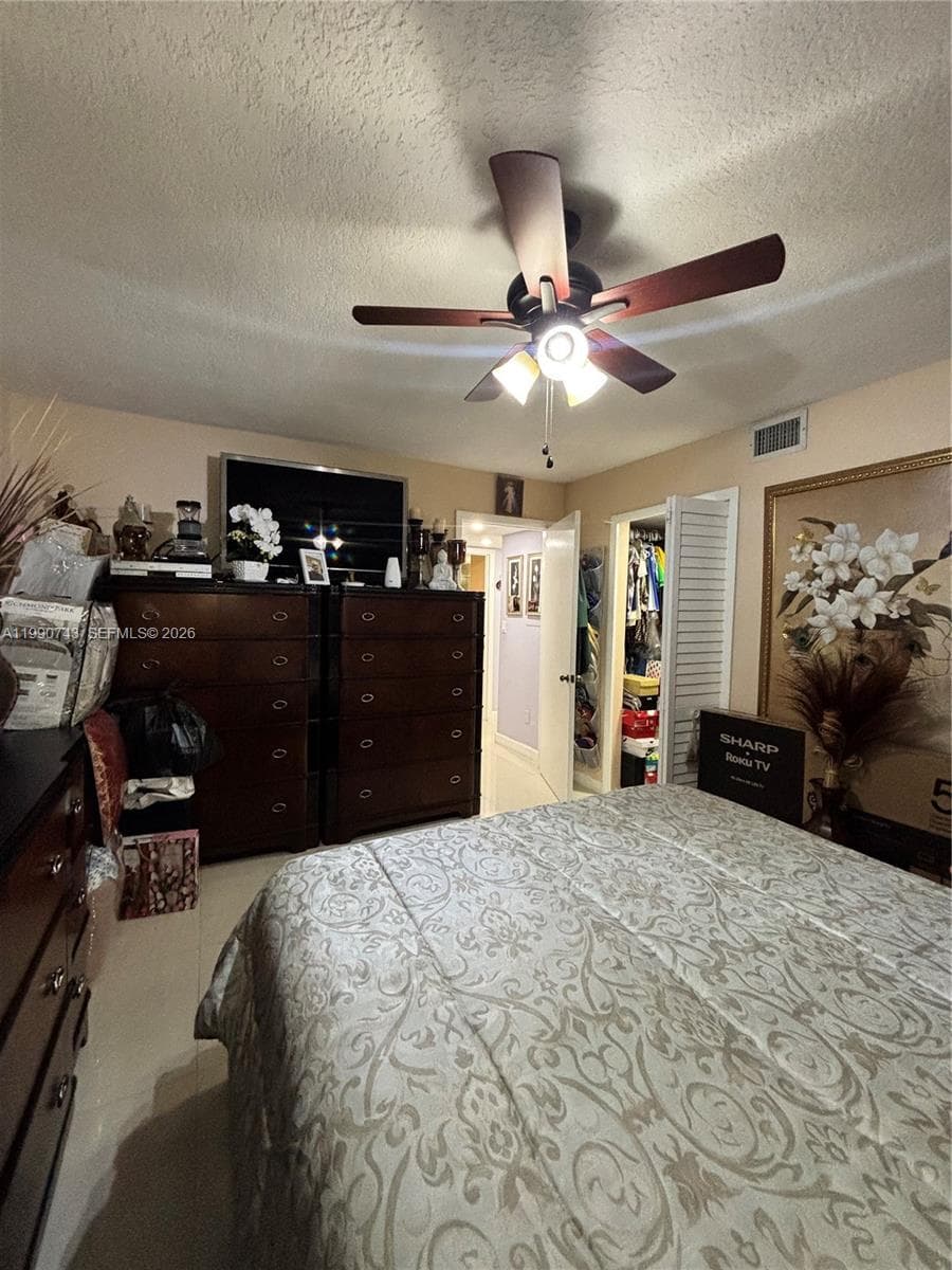 2310 W 74th St # 103, Hialeah FL 33016 — 17