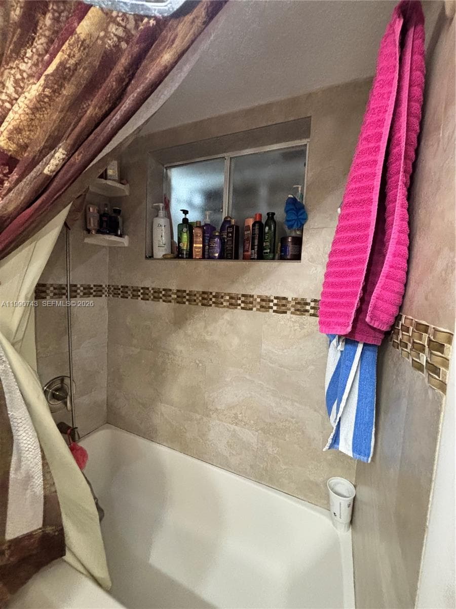 2310 W 74th St # 103, Hialeah FL 33016 — 14