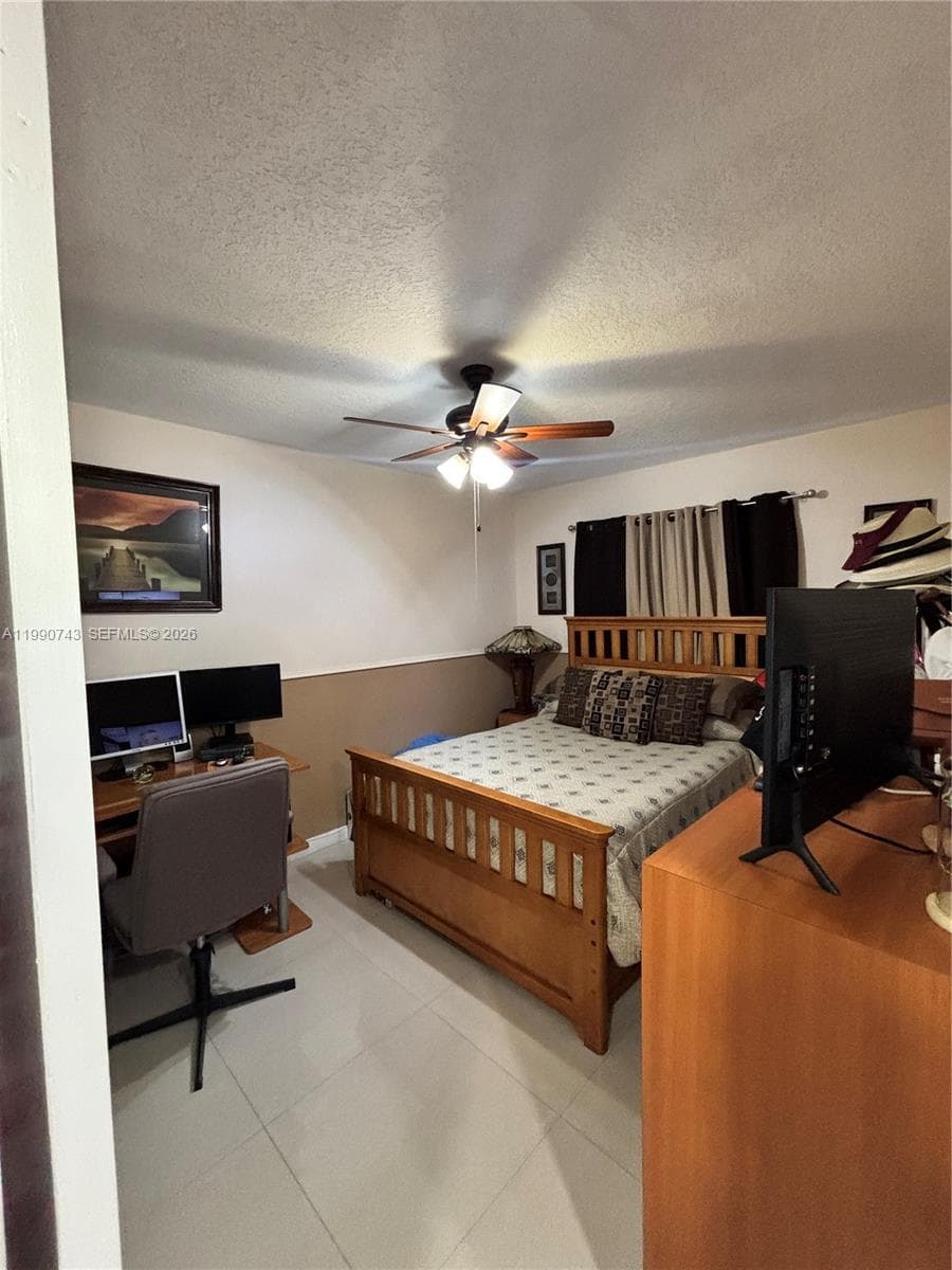 2310 W 74th St # 103, Hialeah FL 33016 — 18