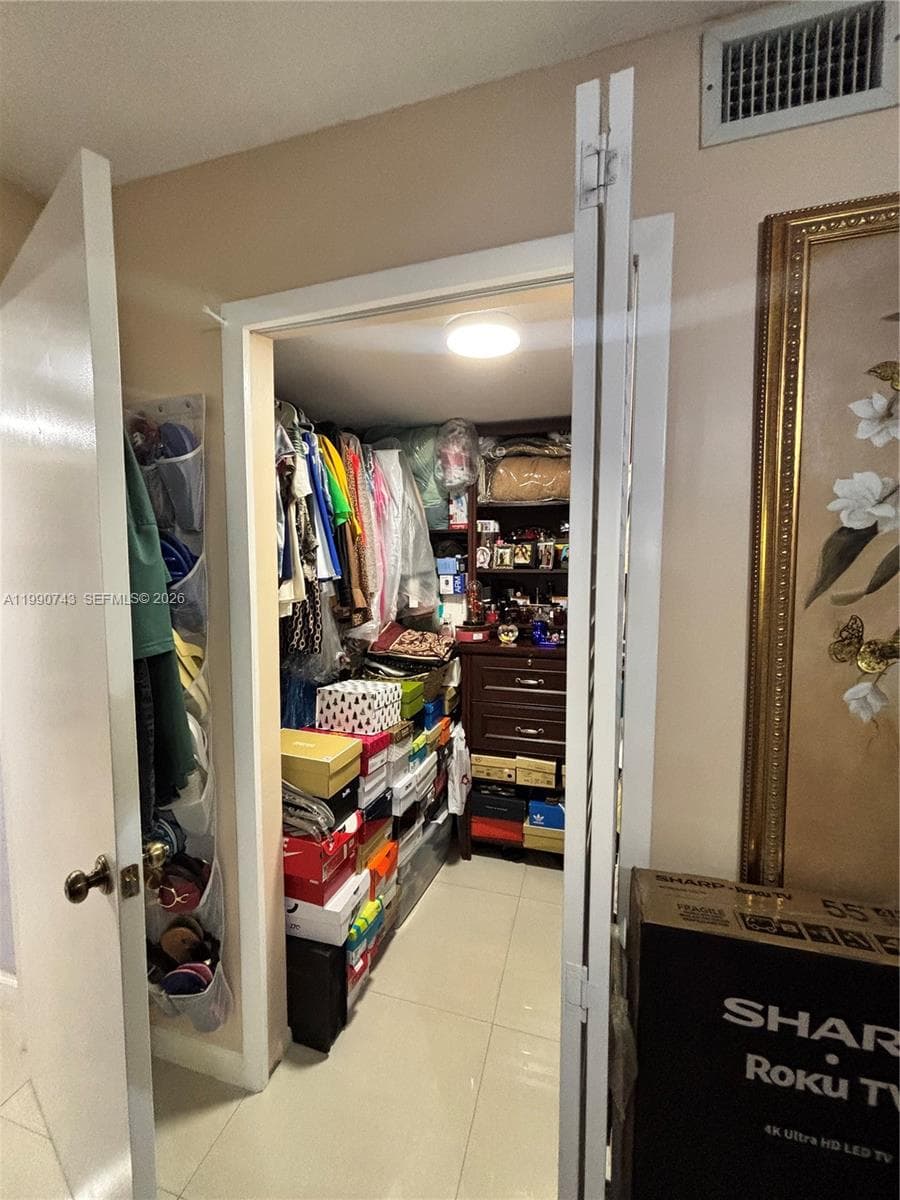 2310 W 74th St # 103, Hialeah FL 33016 — 15