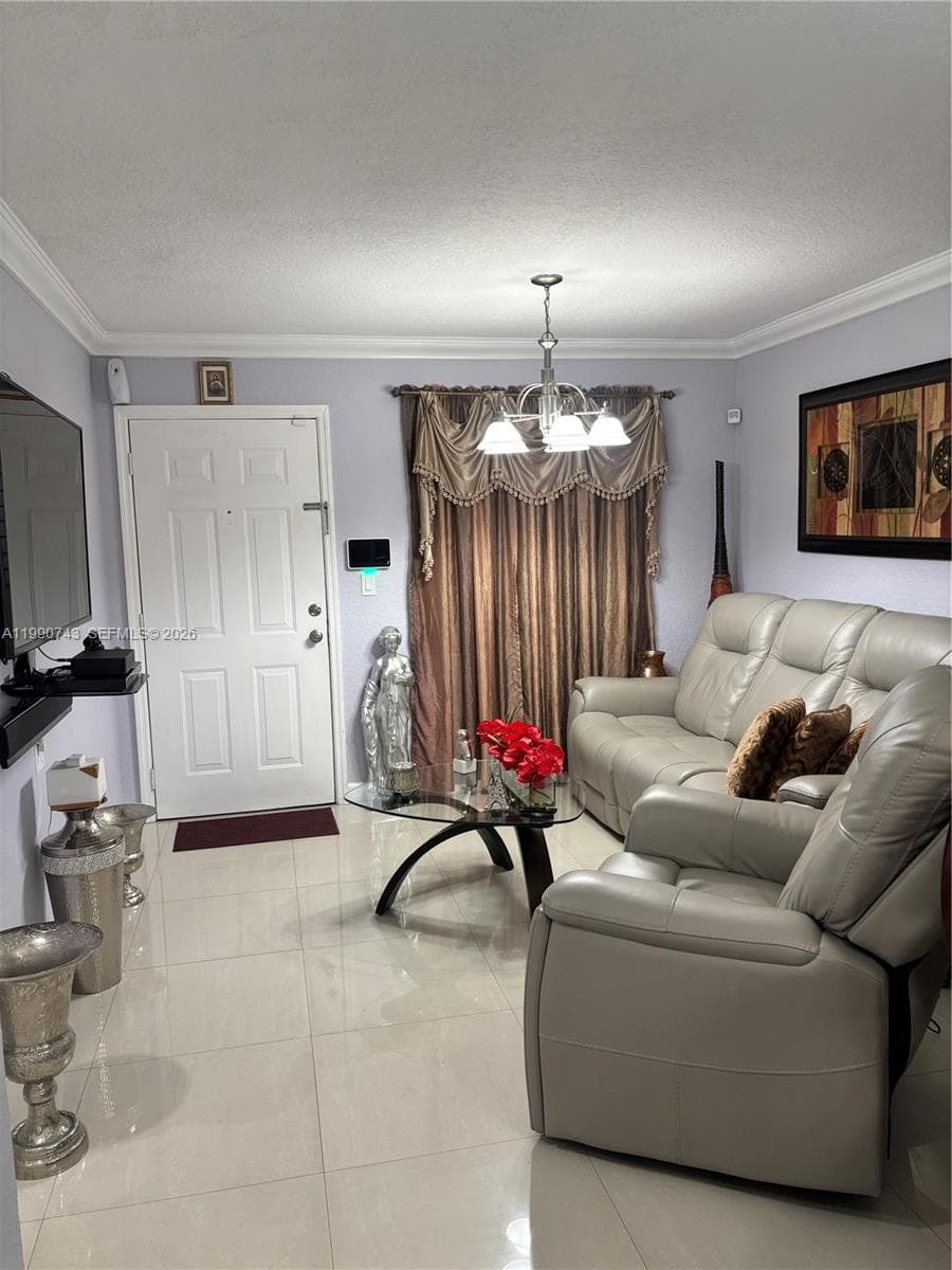 2310 W 74th St # 103, Hialeah FL 33016 — 4