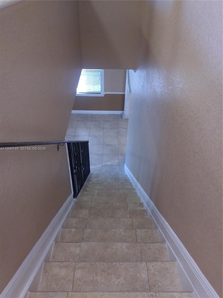 Florinda Estates, Miami Lakes, FL — 37