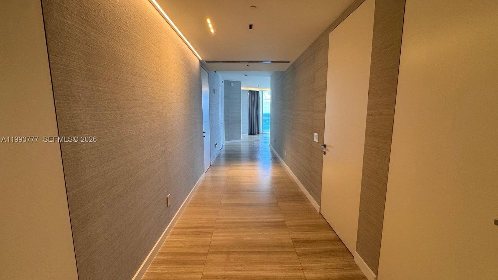 18975 Collins Ave # 2500, Sunny Isles Beach FL 33160 — 32