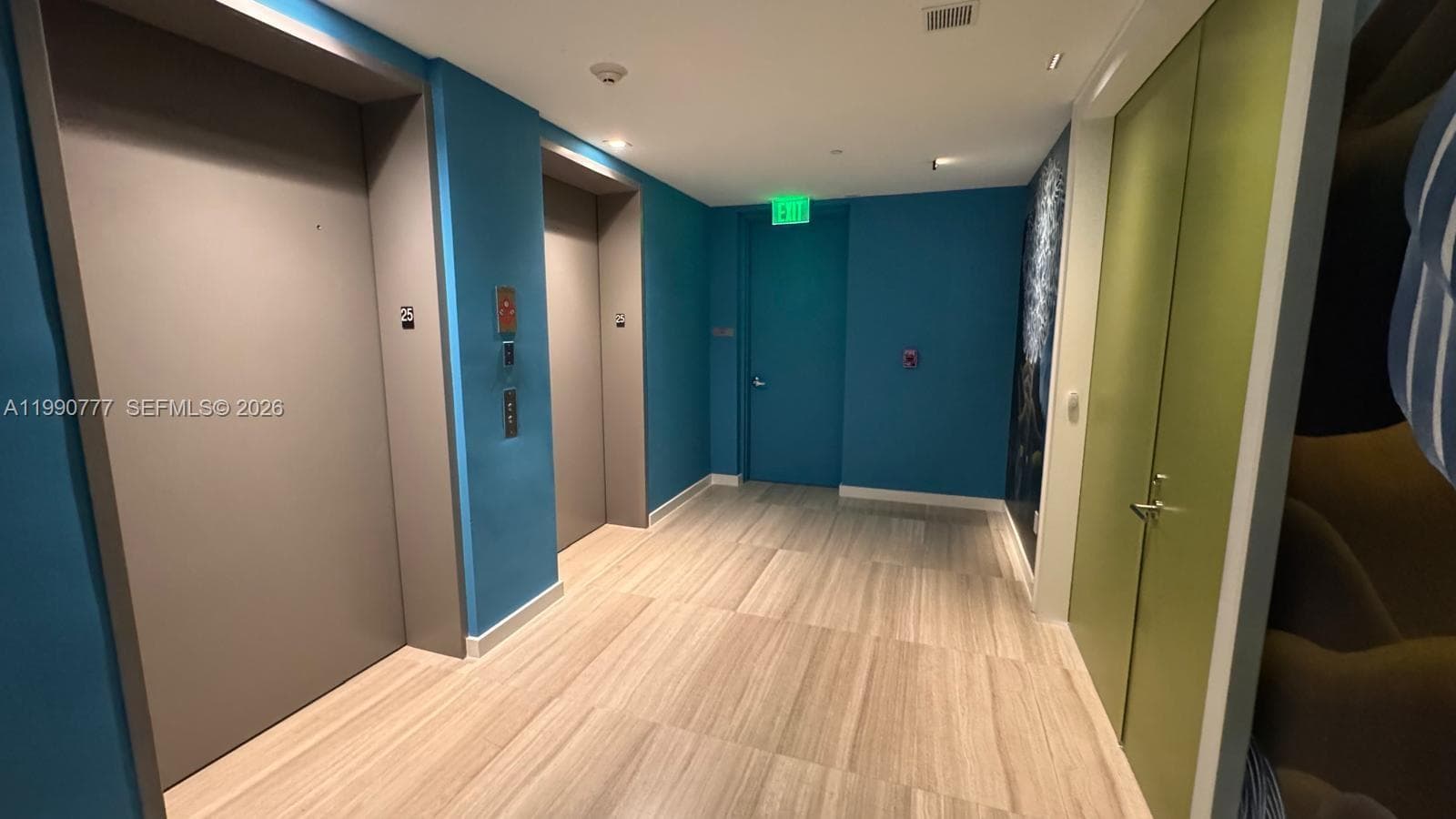 18975 Collins Ave # 2500, Sunny Isles Beach FL 33160 — 33