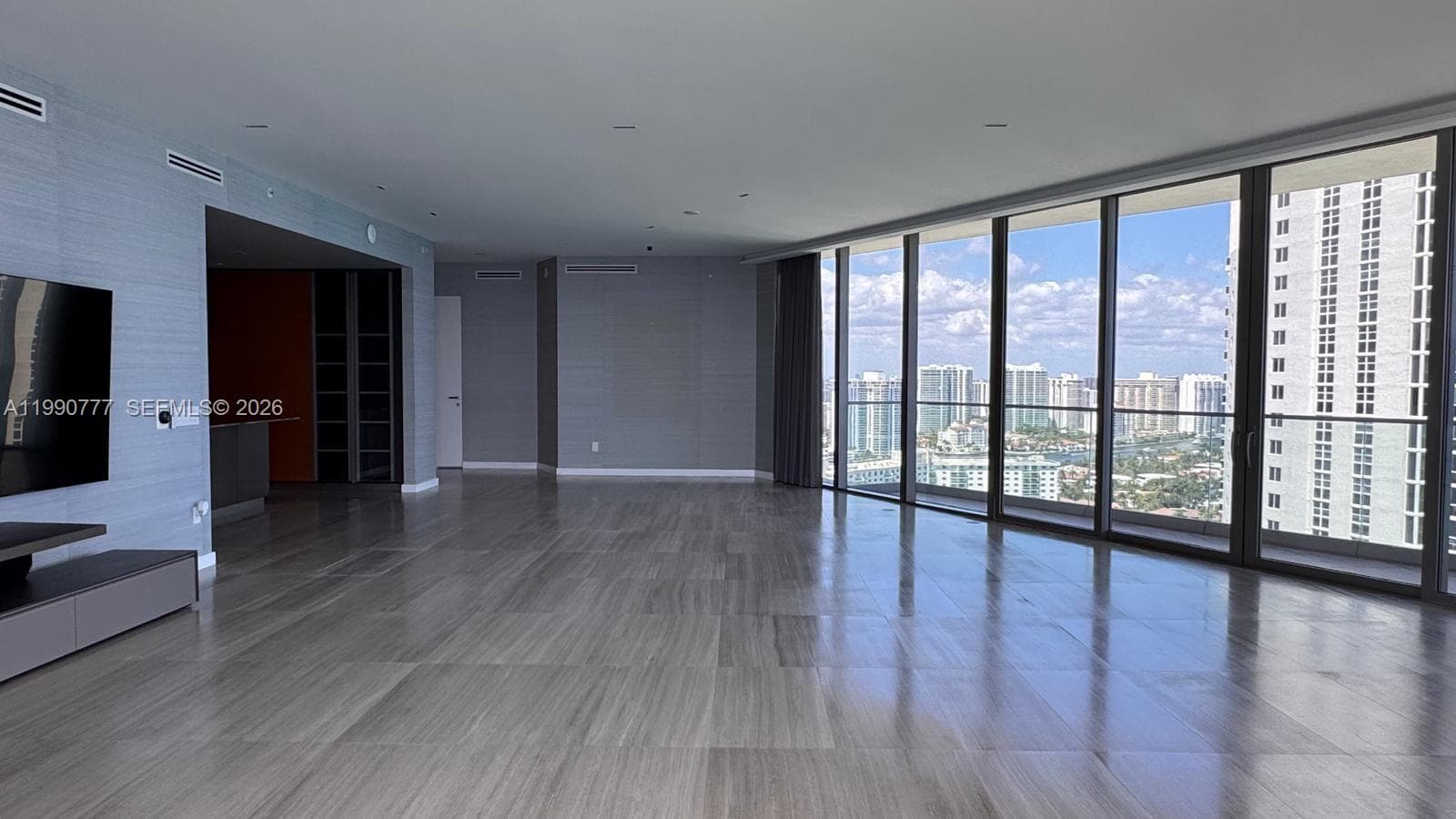 18975 Collins Ave # 2500, Sunny Isles Beach FL 33160 — 11
