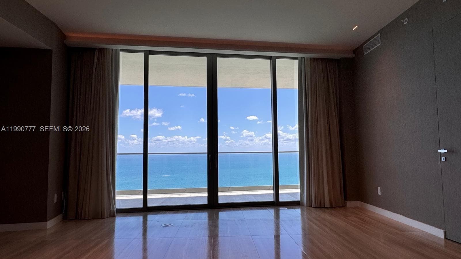 18975 Collins Ave # 2500, Sunny Isles Beach FL 33160 — 21